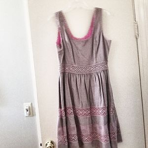 Jessica Simpson Gray Dress with Pink Underlay